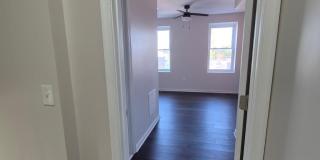 2015 E FAIRMOUNT Avenue Gallery 11