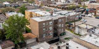 7055 S St Lawrence Apartments Gallery 10