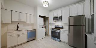 4001 North Southport Avenue Gallery 1