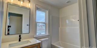 Charming 3BR House in Shelby Gallery 12