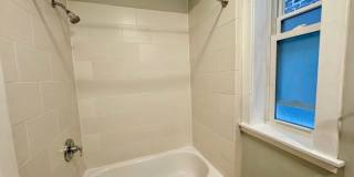 1039 N Wood Gallery 7