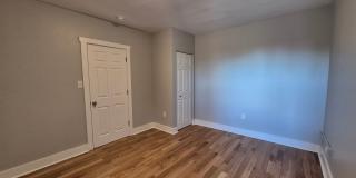 5635-5645 Hobart St. Gallery 23