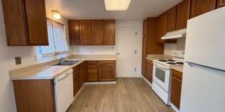 [4 Bed 2 Bath] Single Family Home with Large Backyard in Prime Aiea Location Gallery 5