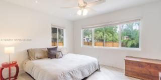 44 NW 40th St Gallery 13