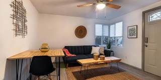 221 Girard Boulevard Southeast Gallery 11