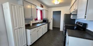 3 Bedroom 2 Bathroom Duplex available to rent in Farmington Gallery 4