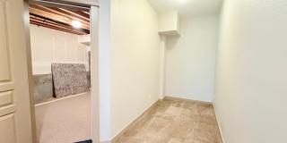 Spacious 3 Bedroom Townhome with Huge Bonus Room! Gallery 11