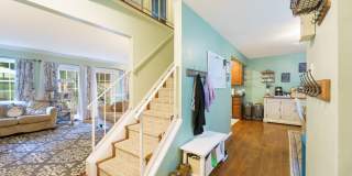 This 3 Bed 2.5 Bath Burke, VA Townhome is a Must See! Gallery 5