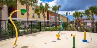 Regency Palms Apartments - Affordable Housing Gallery 11