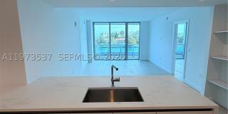 9221 E Bay Harbor Dr Gallery 12
