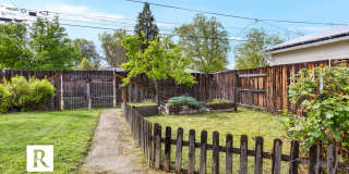 3 Bedroom / 2 Bath - Ranch Style Home West Medford / Huge Back Yard! Gallery 26