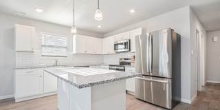 1002 Maple Avenue Gallery 7