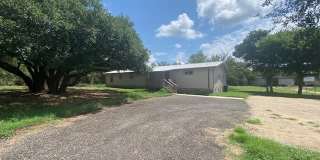 316 Slawson Lane Gallery 1