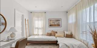 High-End Westside Rental on Washington Pl Gallery 13