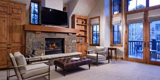 32 Prospector Road Gallery 13