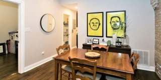 2019 N Hoyne Ave Gallery 8