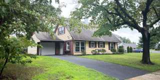 54 PLUMTREE Lane Gallery 1