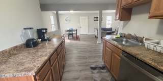 Stonegate Complex -- Fully Furnished and Utilities Included! Gallery 8