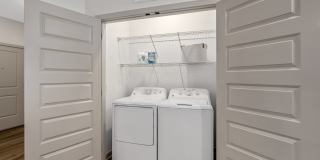 Portier at Midtown Gallery 16