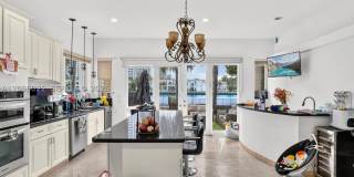 628 N Island Gallery 47