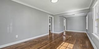 Charming Renovated Home Near U of M – Featuring Expansive Workshop & Garage Gallery 6