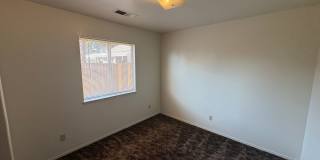 NW Visalia Home with Alley Access Rent Ready! Gallery 9
