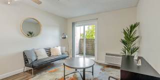 Martinez Hillside - 55+ Active Adults Apartment Homes Gallery 5