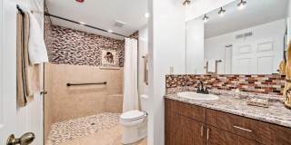8959 E Woodland Road Gallery 10