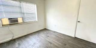 Centrally Located Gated Property Just Outside of Downtown Miami Gallery 13