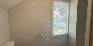 Cozy & Updated 1 Bedroom | 1 Bathroom Efficiency Apartment Cozy & Updated 1 Bedroom | 1 Bathroom Efficiency Apartment Gallery 11