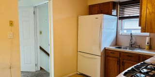 220  Mountainview Avenue Gallery 1