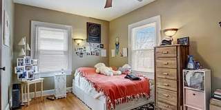 Welcome to 528 W 43rd St, a charming home located in the heart of Indianapolis. Gallery 16