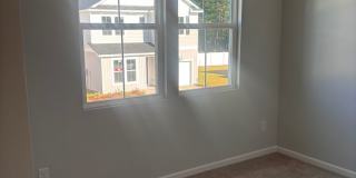 Beautiful 4BR 3 BA Home w/ Loft + Patio + View in Little River Gallery 10