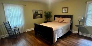 Welcome Home to 4316 Brookwood Rd, Charlotte, NC 28215 Gallery 3