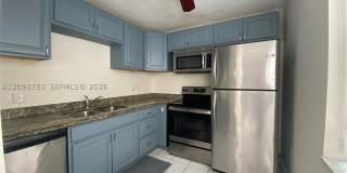 9430 Live Oak Pl Gallery 1