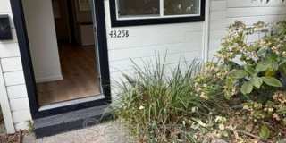 4325B Essex Street Gallery 2