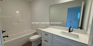 Brand-New 4 Bedroom Open w/Concept Living – Lee’s Summit Schools Gallery 19