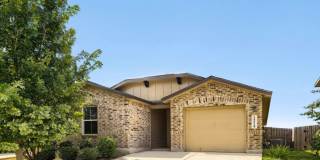 Beautiful 3-Bedroom, 2-Bathroom Single Story Home in Popular Redbird Ranch Subdivision. Gallery 1