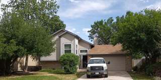 3 Bedroom Home with AC! Gallery 1