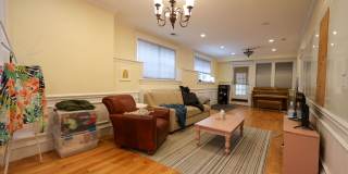 Charming 5 Bedroom-No Broker Fee Gallery 4
