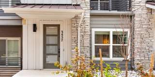 Spacious 4BR Townhome in Colorado Springs Gallery 1