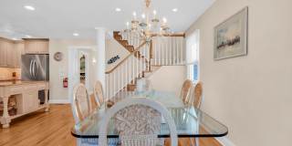 18 Meadow Avenue Gallery 12