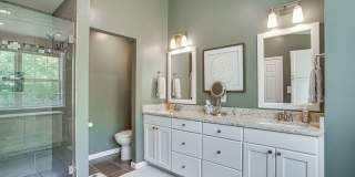 Stunning End Unit Townhome with 2 Car Garage Gallery 27