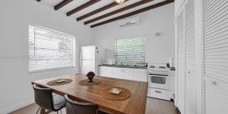 1044 SW 13th Ct Gallery 9