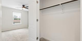 5 Lacrosse Street Gallery 24