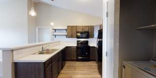 Grand Prairie Apartments & Townhomes Gallery 8