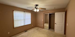 2-bedroom, 2-bath Duplex in Champaign, IL Gallery 13