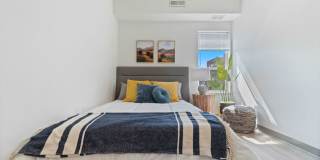 Cloud on Fifth Gallery 28