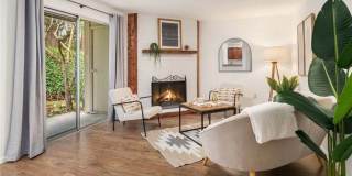 Beautiful 2 bed with private patio and outdoor space Gallery 10