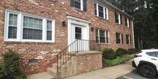 2404 Barracks Ct apt 1 - 1 Gallery 1